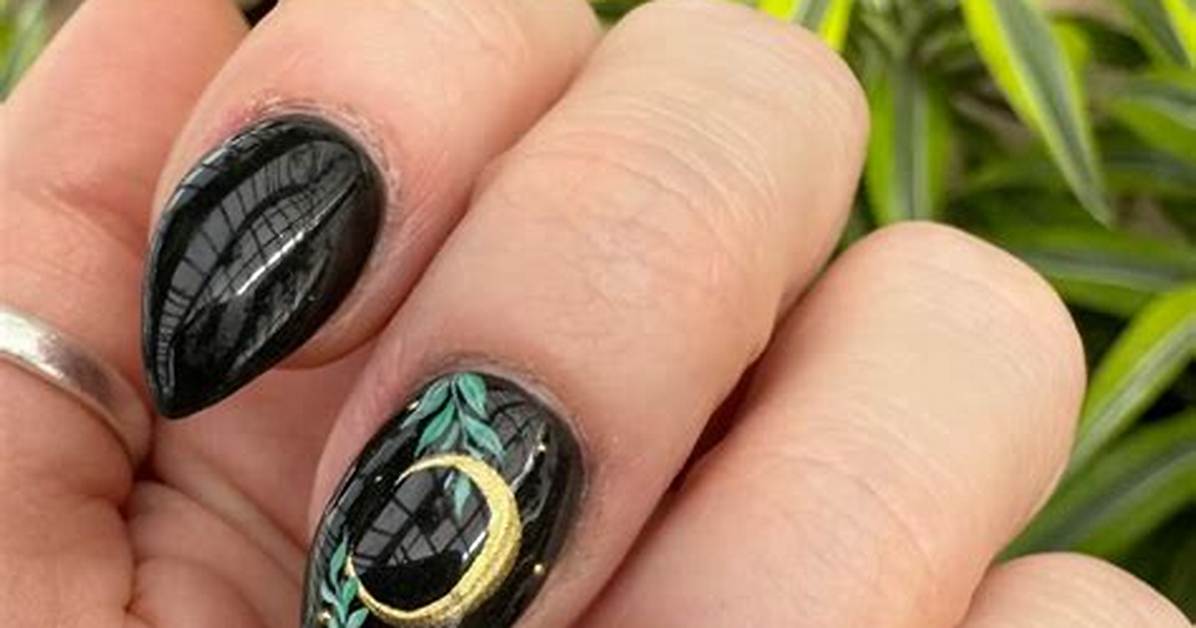 15 Moody Witchy Nails and Chrome Tips Taking over Beauty Feeds
