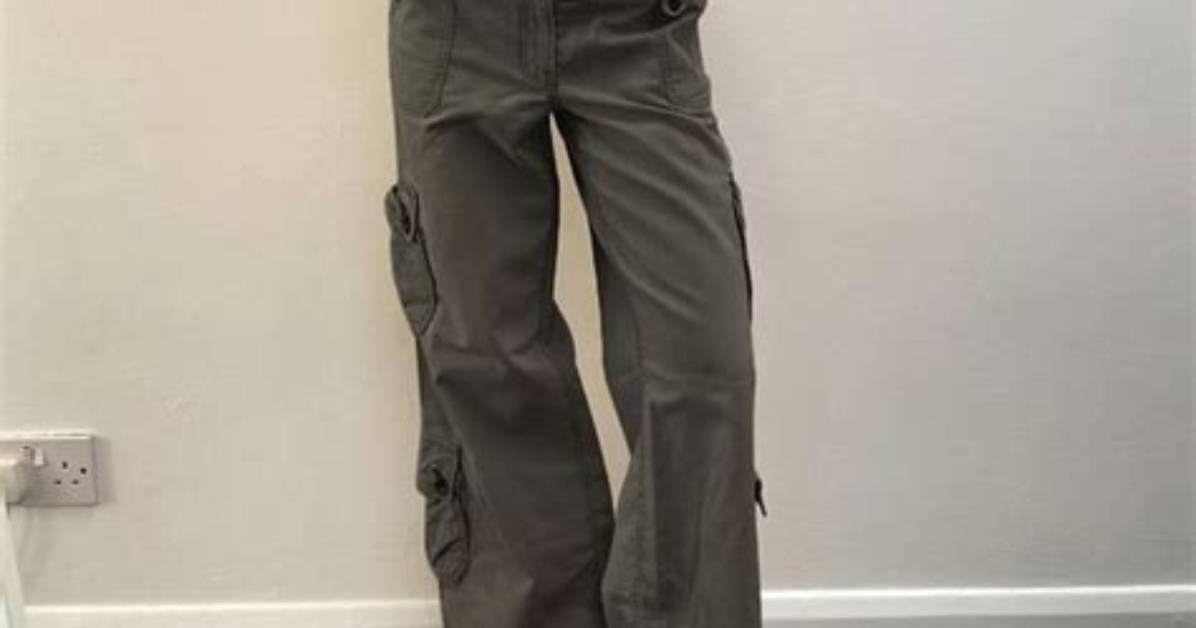 Ae Low Rise Baggy Cargo Pants Try on Real Sizing and Honest Fit