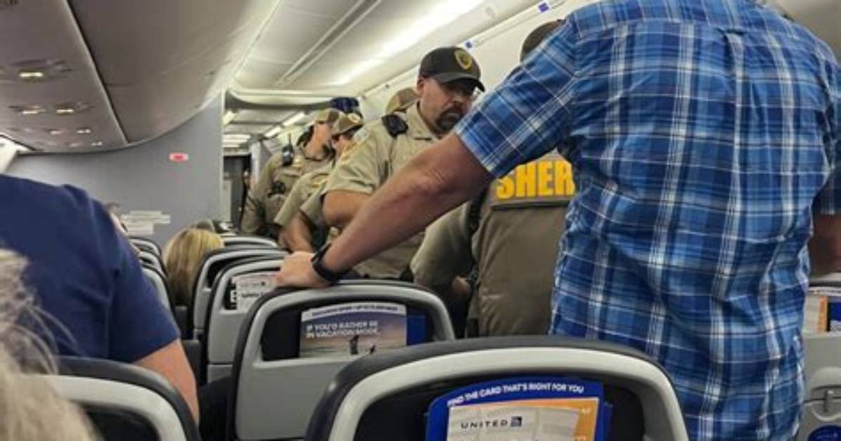 Anywhere Else Inside the United Flight Forced into Luke Air