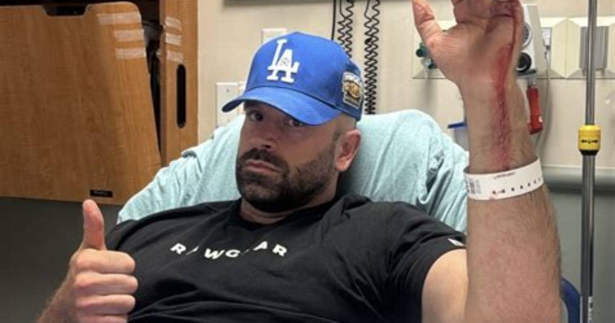 Bradley Martyn Finger Injury Photos Visual Timeline of The