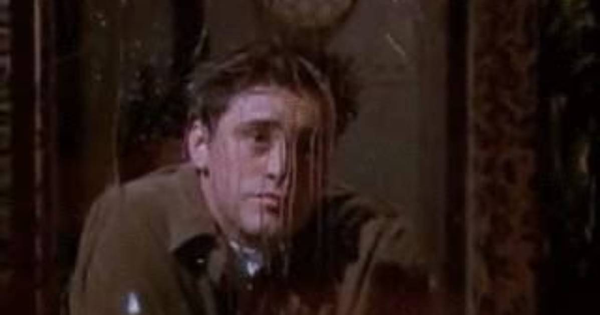 Chandler and Joey Rain Scene Watch the Viral Clip And