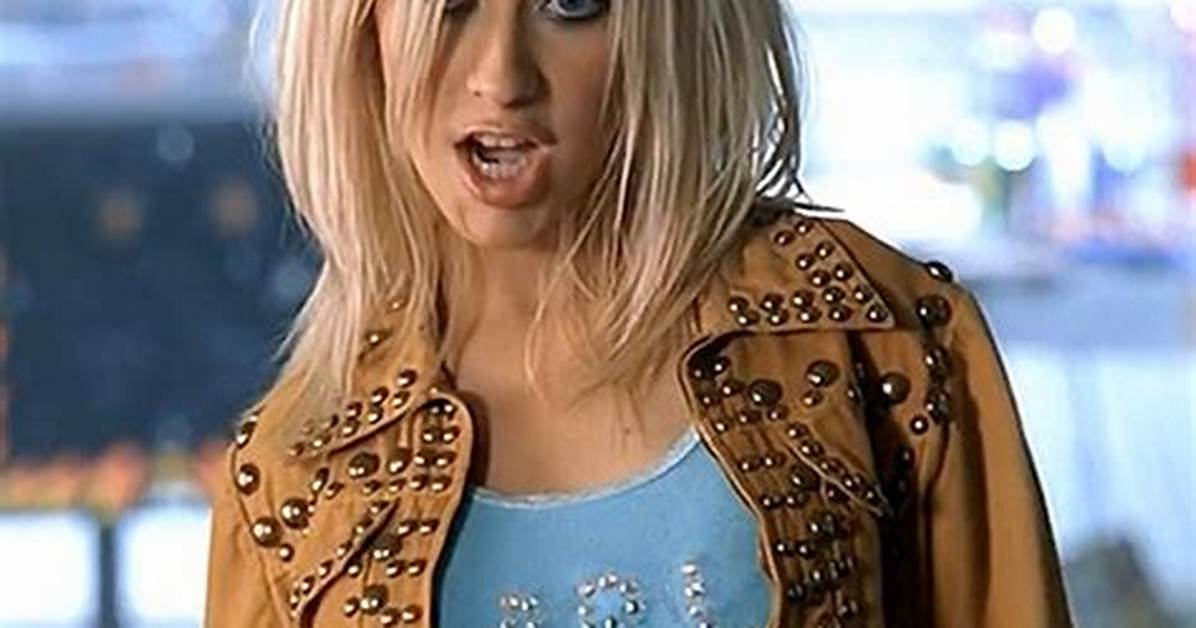 Christina Aguilera What a Girl Wants Full Lyrics and Vocal Run