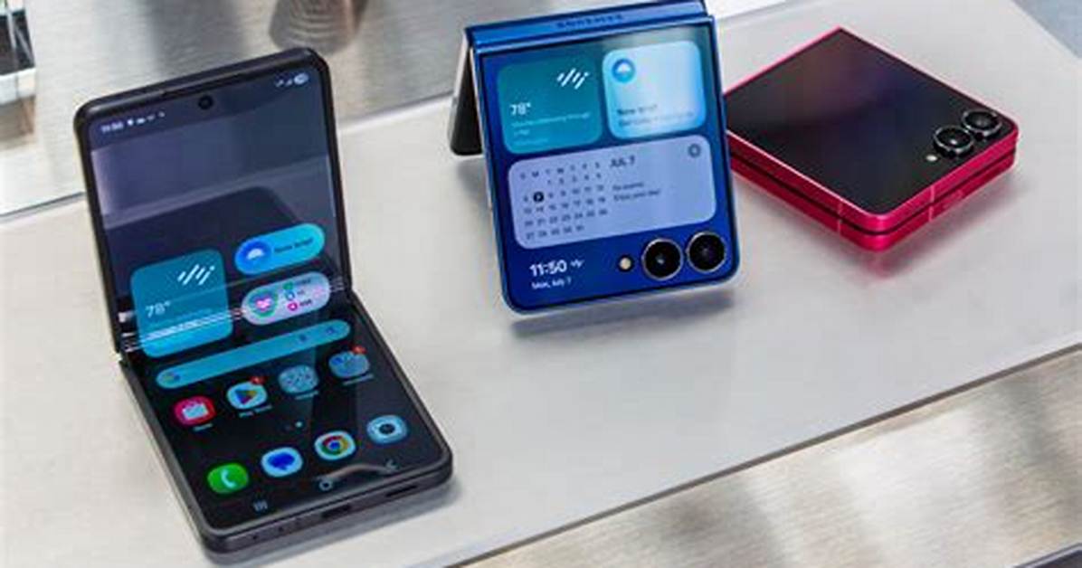 Classic Clamshell vs Galaxy Z Flip Side by Side Proof of Build Quality And