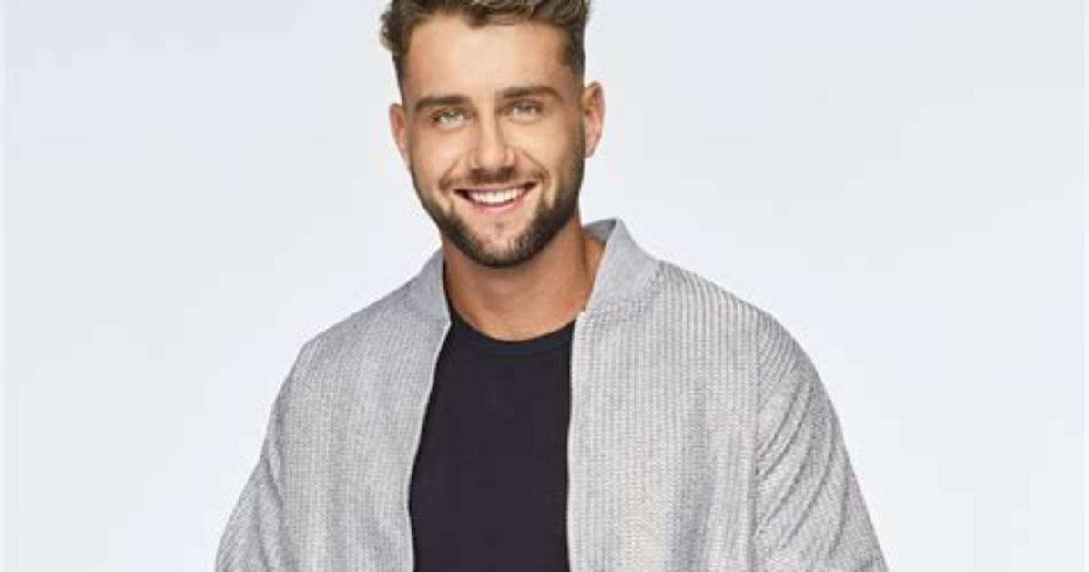 Everything to Know About Harry Jowsey Height Feet Shoe Size And