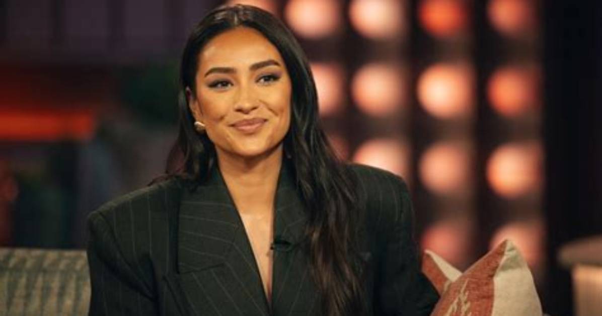Fact Checking Shay Mitchell S Marital Status Who Is