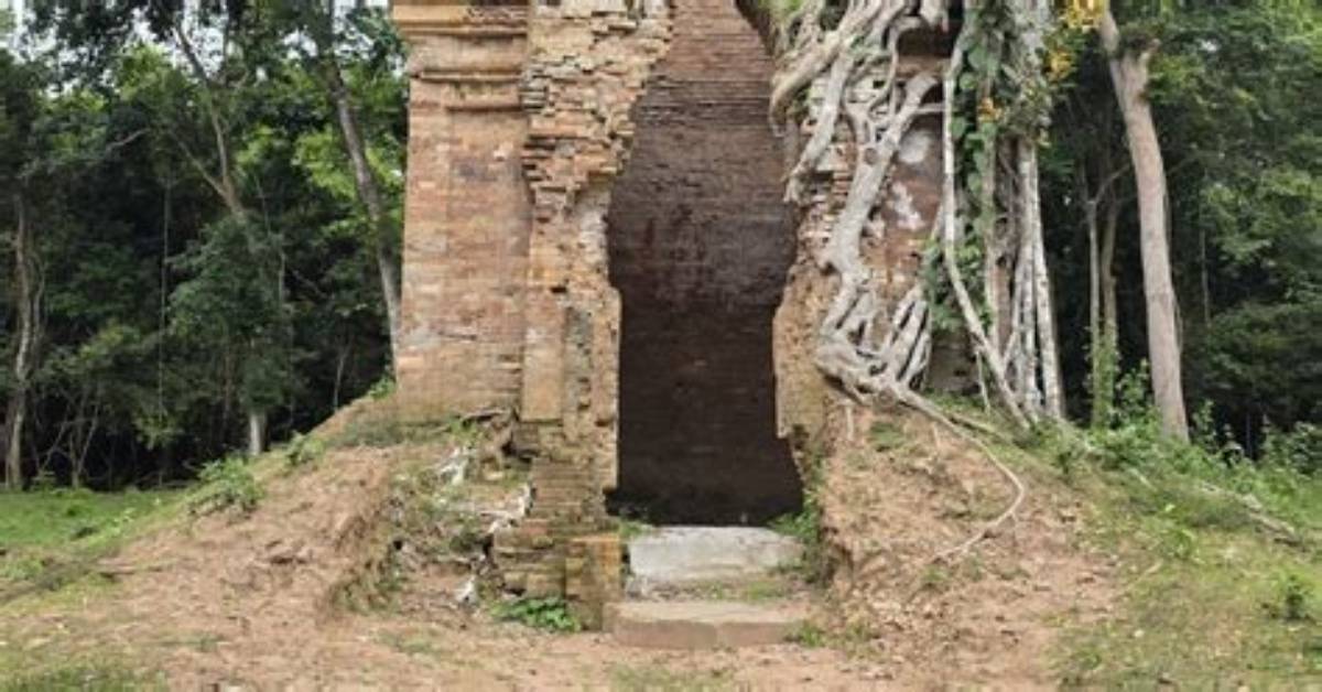 From Hidden Sanctuary to Viral Destination the Evolution Of