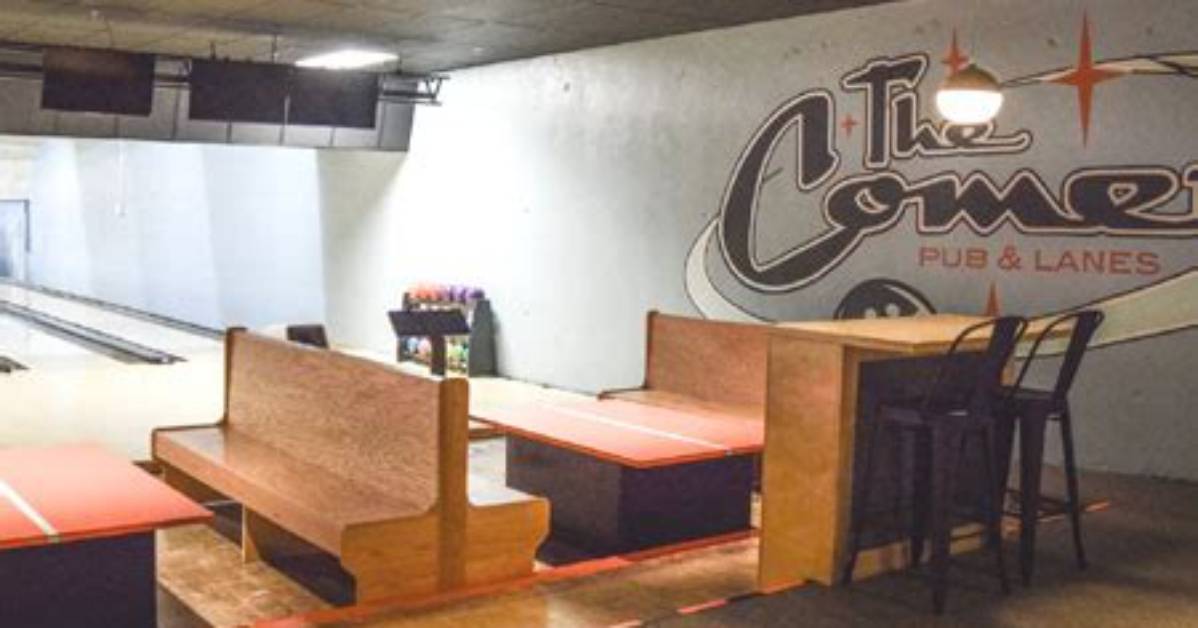 Inside Comet Pub Lanes How