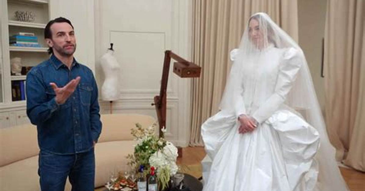 Inside Este Haim S Secret Wedding Paris Fittings and Her Candid Advice For