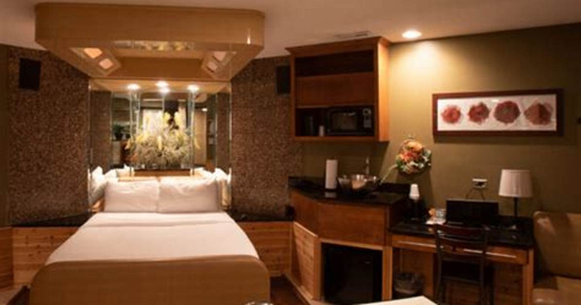 Inside the Champagne Lodge
