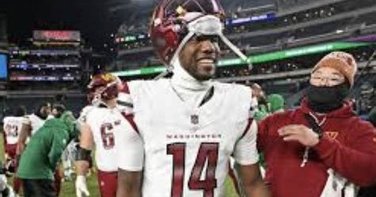 Josh Johnson Returns to Cincinnati Veteran Age and Qb