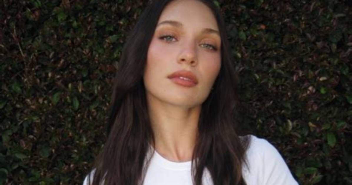 Maddie Ziegler Signs with Uta And