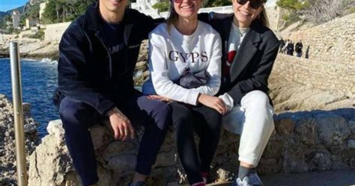 Naomi Hesseling in the Paddock Rare Photos and Moments with Nyck De