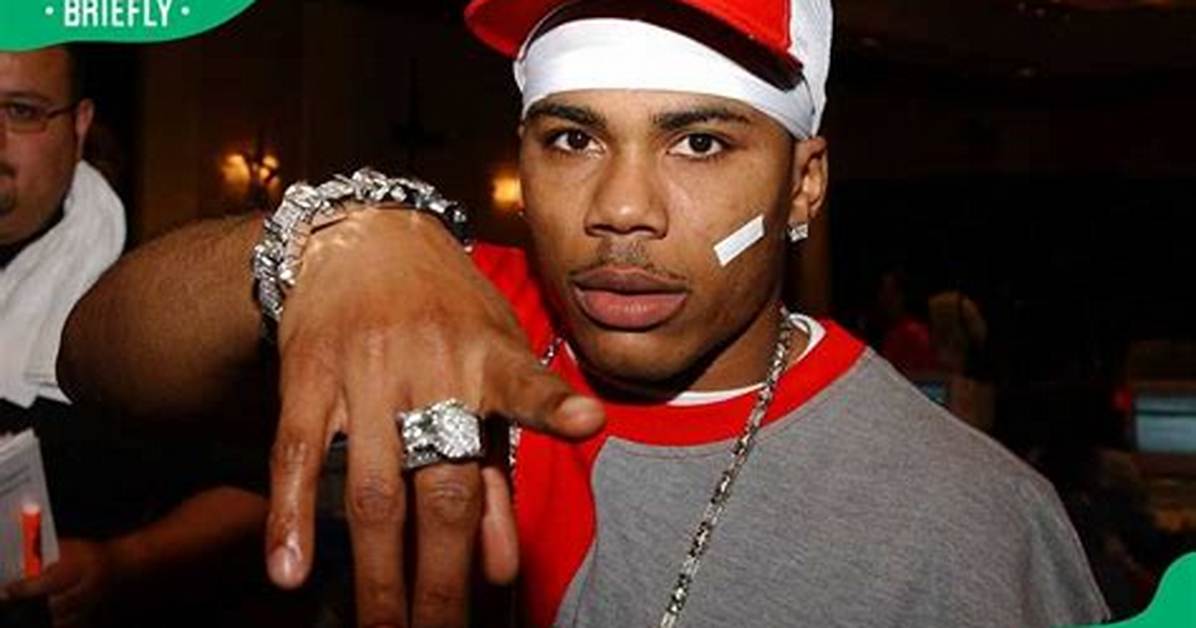 Nelly S Band Aid Fact Check Injury Gimmick Or