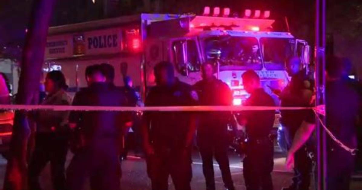 Nypd Manhunt Underway What Happened During the Gunpoint Robbery at Obvio Cocktail Bar In
