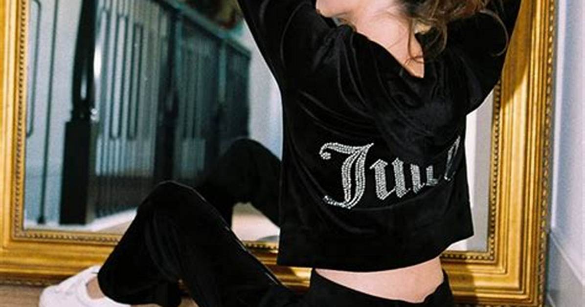 Real Fit Breakdown Juicy Couture Two Piece Leggings Set on Different