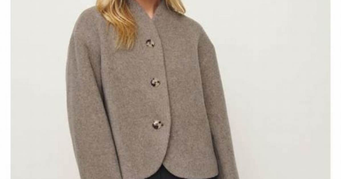 Reformation Owen Jacket Try on Review Real Sizing and Styling Across
