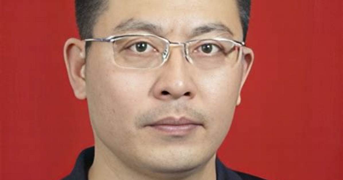 Rikuryuupea Hun Yuemadeno Quan Gui Ji Jie Chengkarakisu Xie Zhenno Hua Timade Nian Dai Shunni Che Di Jie