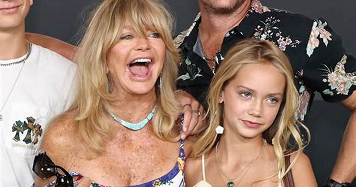 Rio Hudson and Goldie Hawn Side by Side Proof That Genetics Run Wild in The