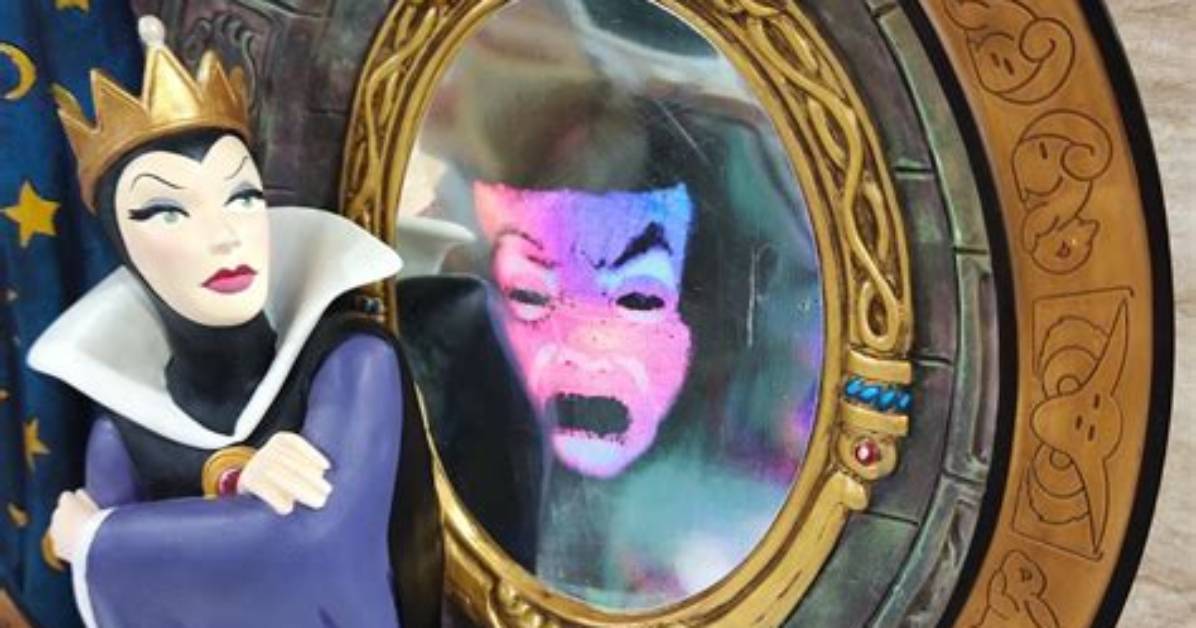 Snow White S Magic Mirror Explained Characters Exact Quotes And