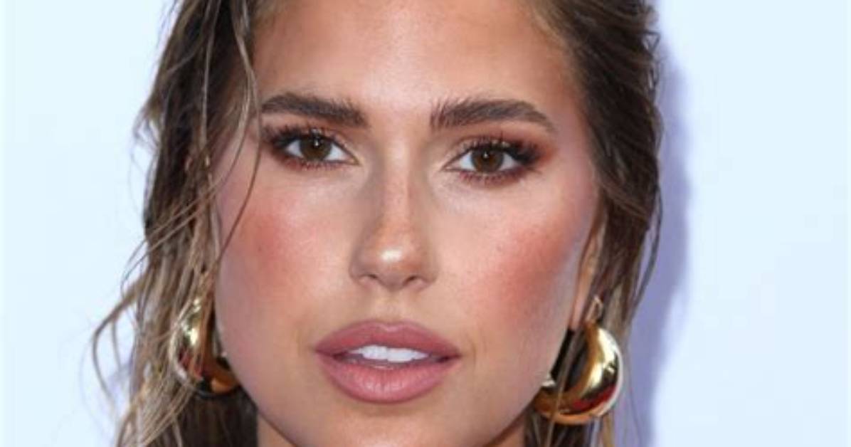 Style Showdown How Kara Del Toro S Polka Dot Look Captured the Internet S