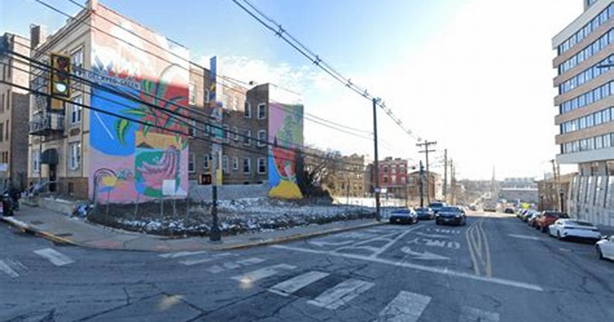 Summit Avenue Road