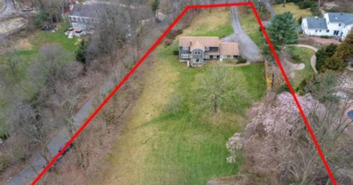 Sweet Hollow Road Huntington Ny Real Estate Local History And