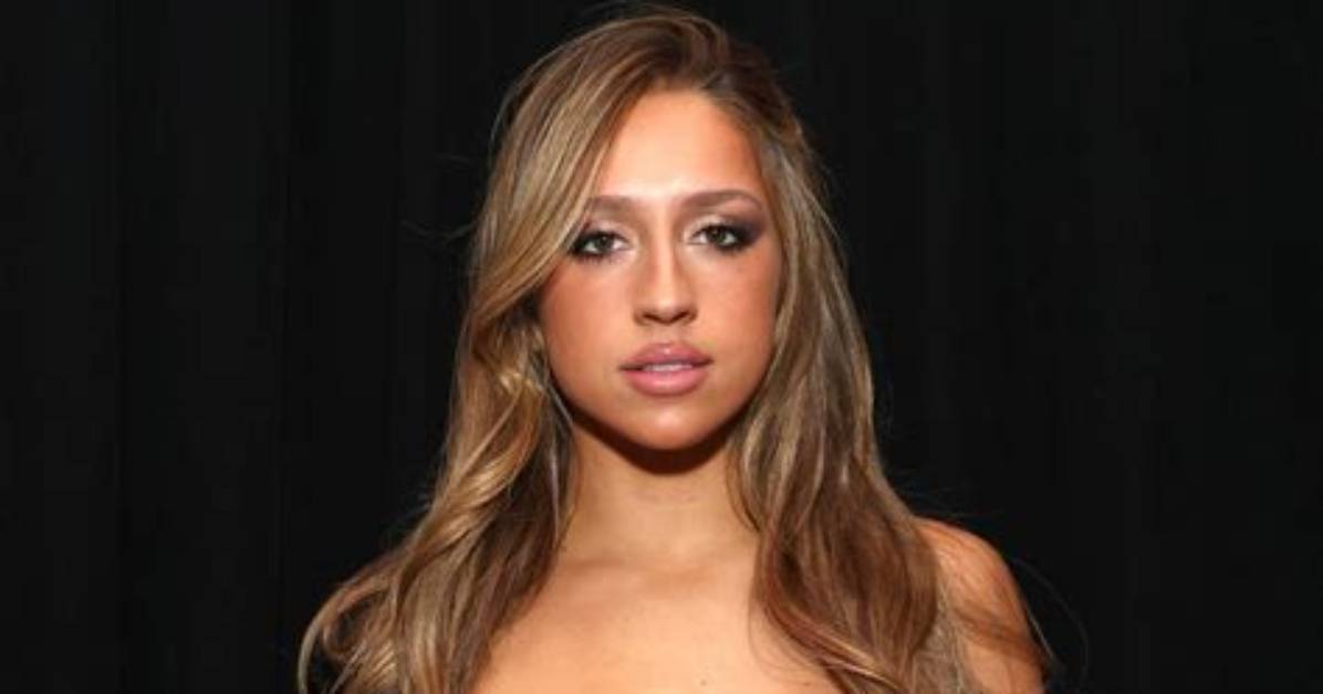 Tate Mcrae S Best Bikini Moments and Red Carpet Looks a Complete