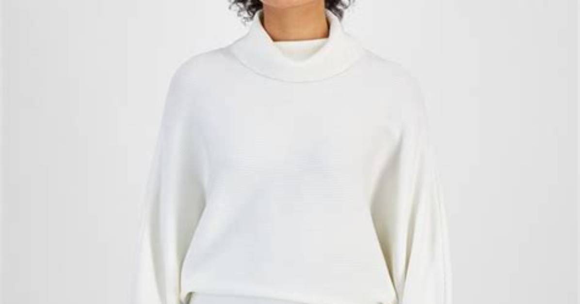 The Bar Mock Neck Try on and Sizing Guide Real Fit Photos And