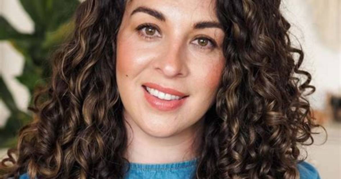 The Complete Short Curly Hair Guide Top Cuts Maintenance And