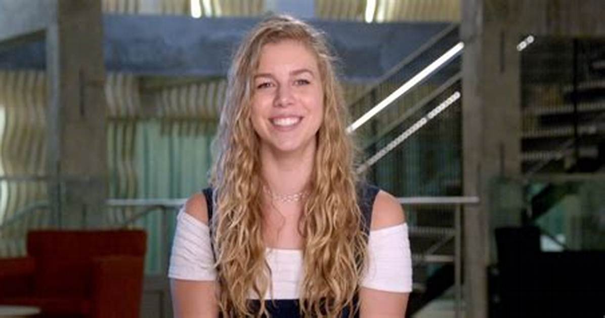 The Evolution of Alexa Paulay Simmons from Gallaudet Student To
