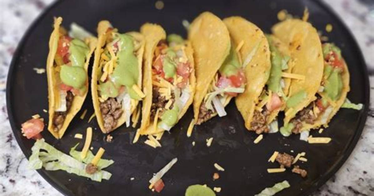The Exact Anatomy of White People Tacos Going Viral On