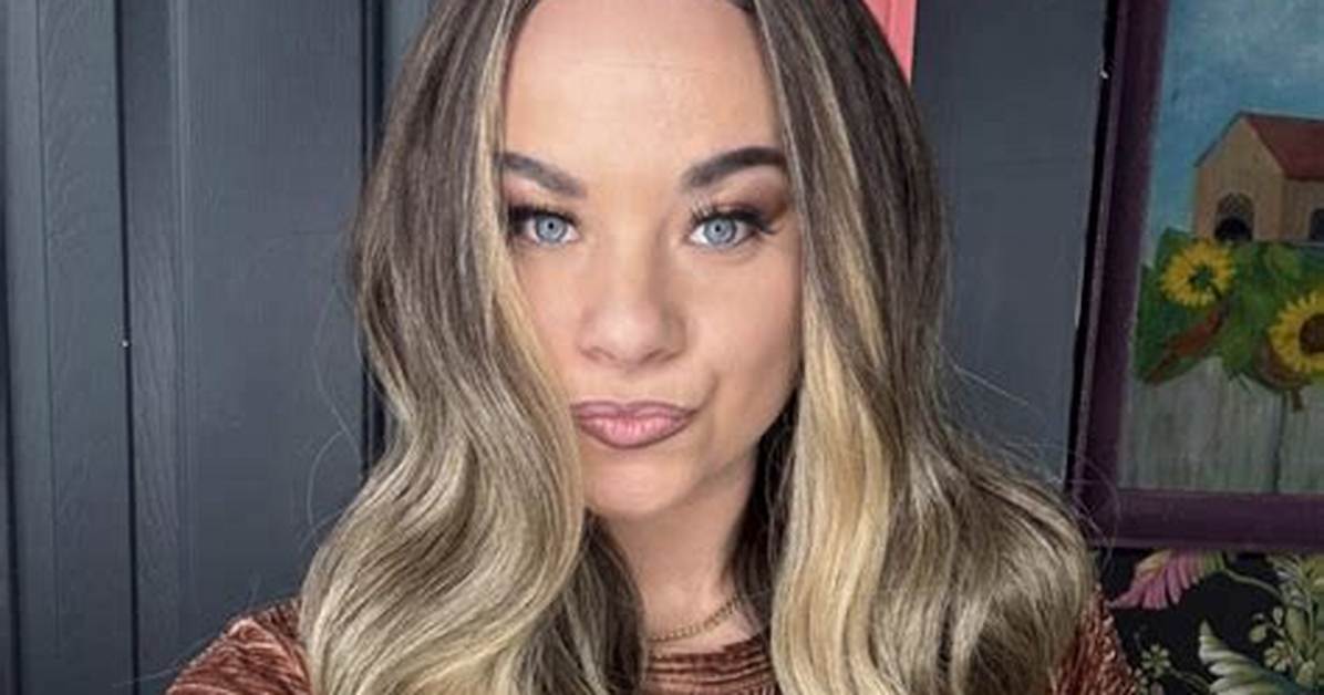 The Mystery Behind Chelsea Smith Cosmetics How a Hair Empire Took over The