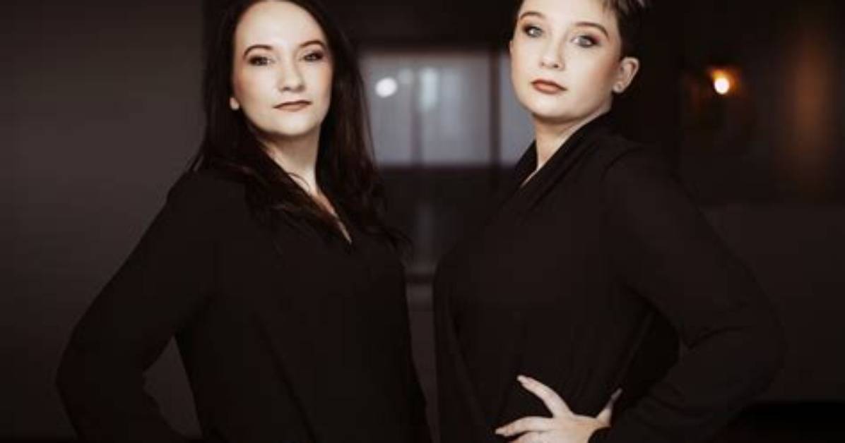The Sculpt Sisters Timeline How Two Social Media Managers Built A
