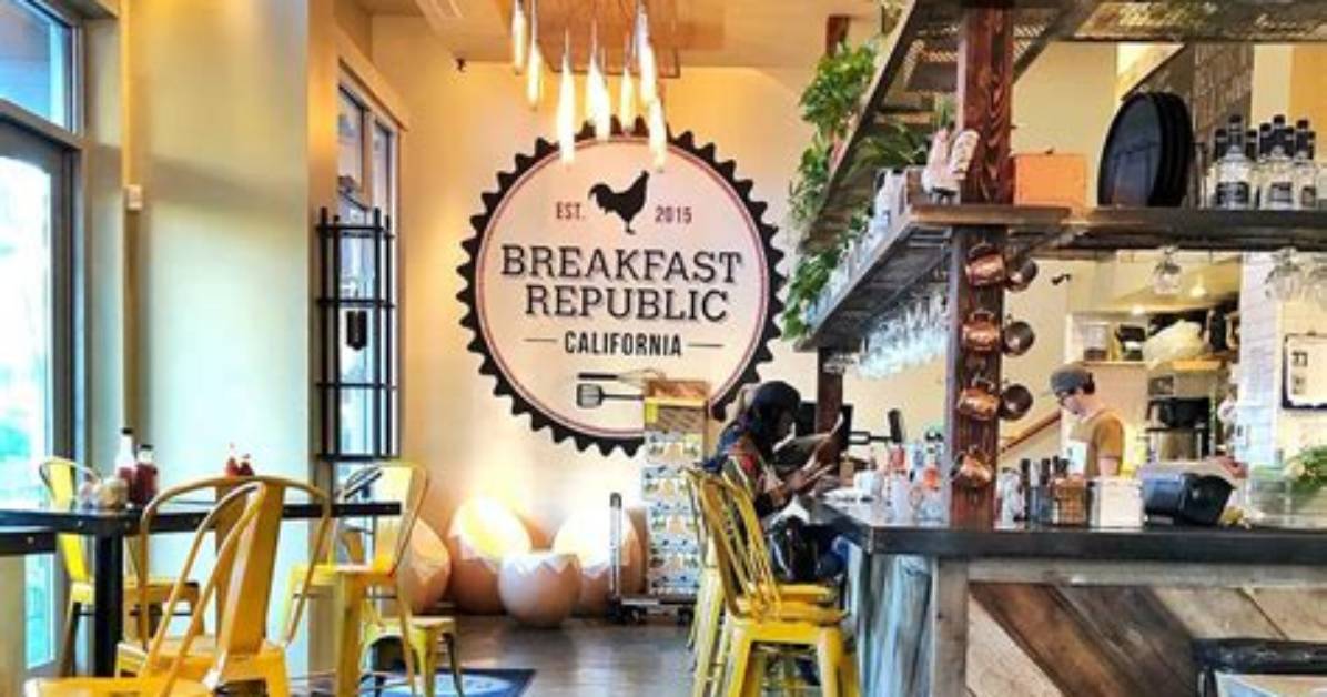 The Secret Behind Breakfast Republic S Viral Cinnamon Roll