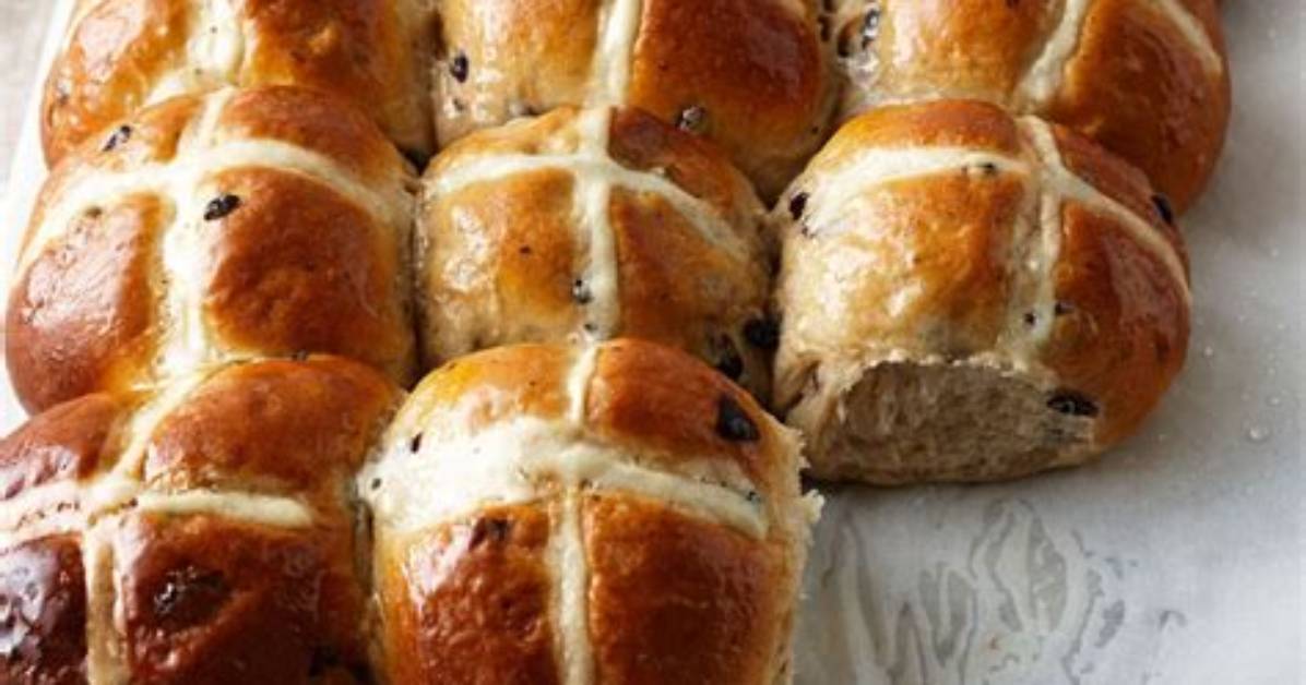The True Story Behind Hot Cross Buns and Why Every Kid Learns It