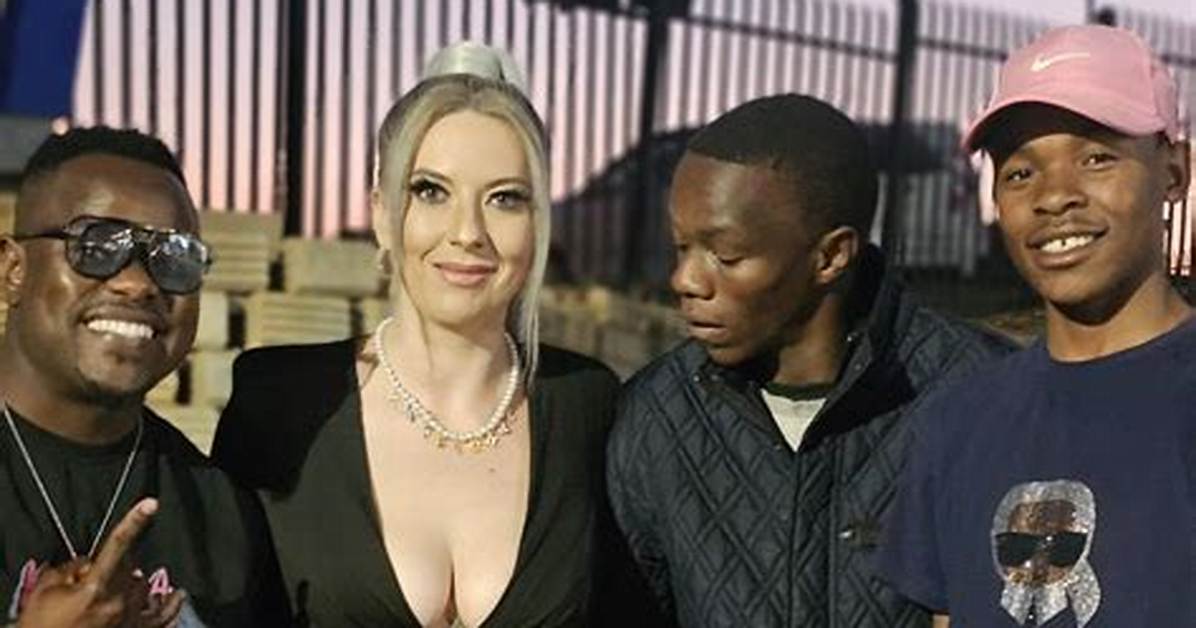 The Viral Surge How Amberdenisee Captured Social Feeds with Intimate