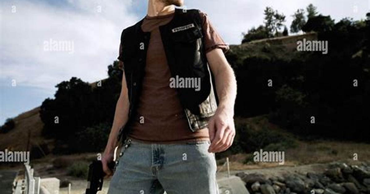 Uncovering the Final Days of Johnny Lewis the True Story Behind Half Sack on Sons Of
