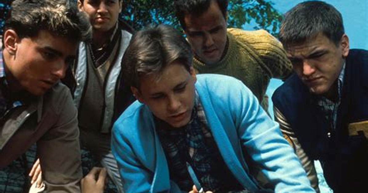 Who Are the Socs in the Outsiders the Truth Behind the Rivalry Taking over Broadway And