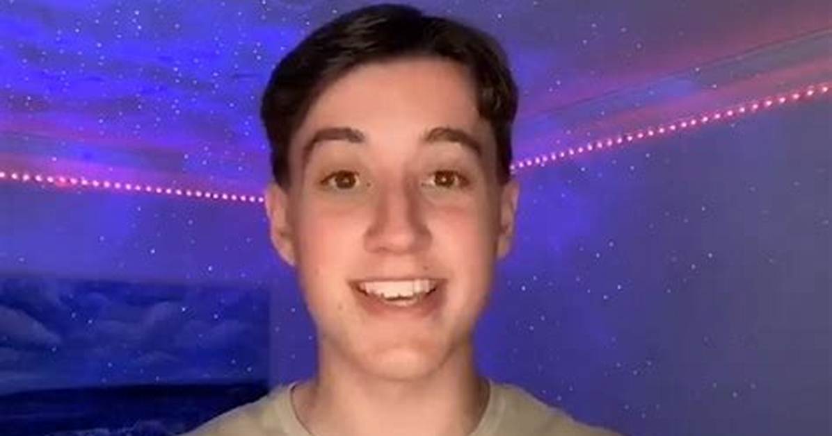 Who Is Bobby Moore 44 on Tiktok Everything You Need to Know About the Uk