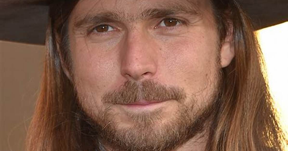 Who Is Willie Nelson S Son Lukas Nelson Career Collaborations And
