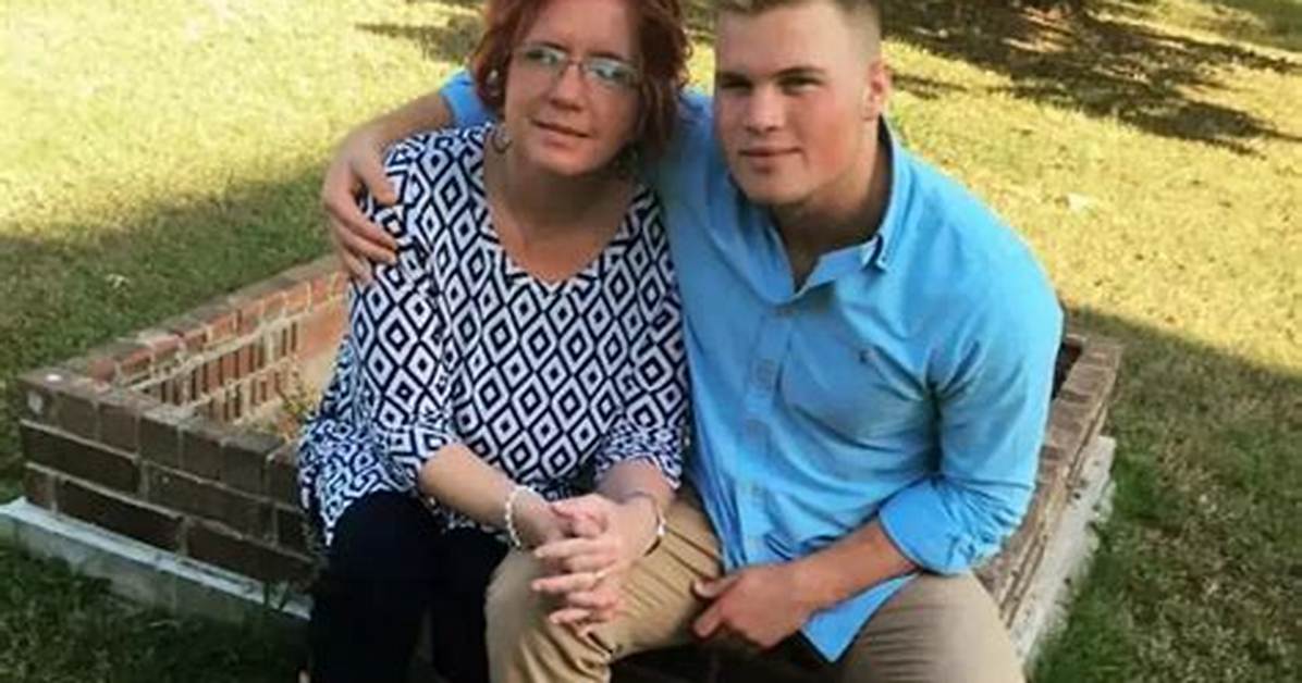 Zach Bryan S Mom An